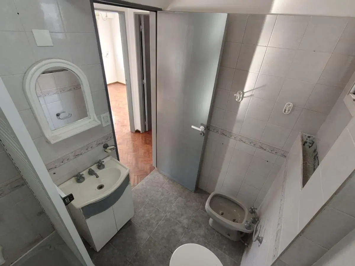 DEPARTAMENTO 3 AMBIENTES APTO PROFESIONAL EN QUILMES CENTRO 4
