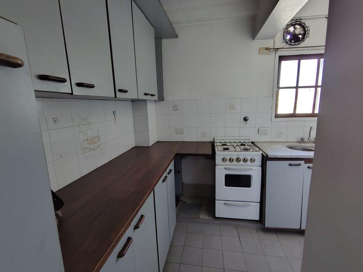 Foto de DEPARTAMENTO 3 AMBIENTES APTO PROFESIONAL EN QUILMES CENTRO, imagen 1