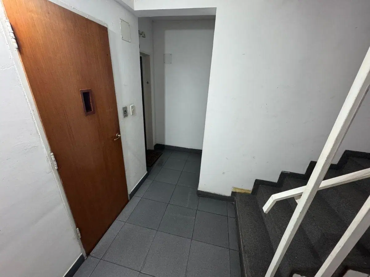 Departamento 3 Ambientes Con Cochera y Balcon al Frente en Venta 4