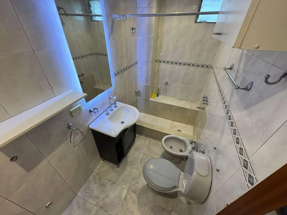 Departamento 3 Ambientes Con Cochera y Balcon al Frente en Venta 2