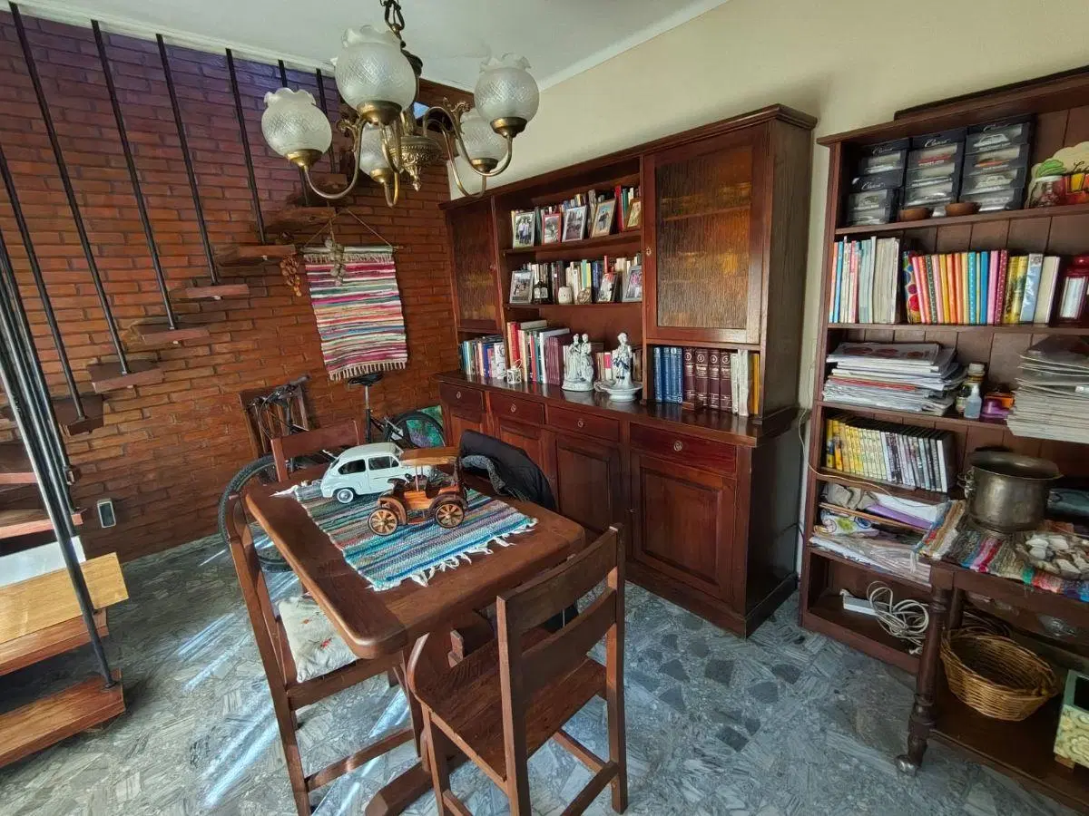 Oportunidad, casa en venta 5 ambientes en Quilmes Centro con cochera, habit en suite APTO CREDITO 5