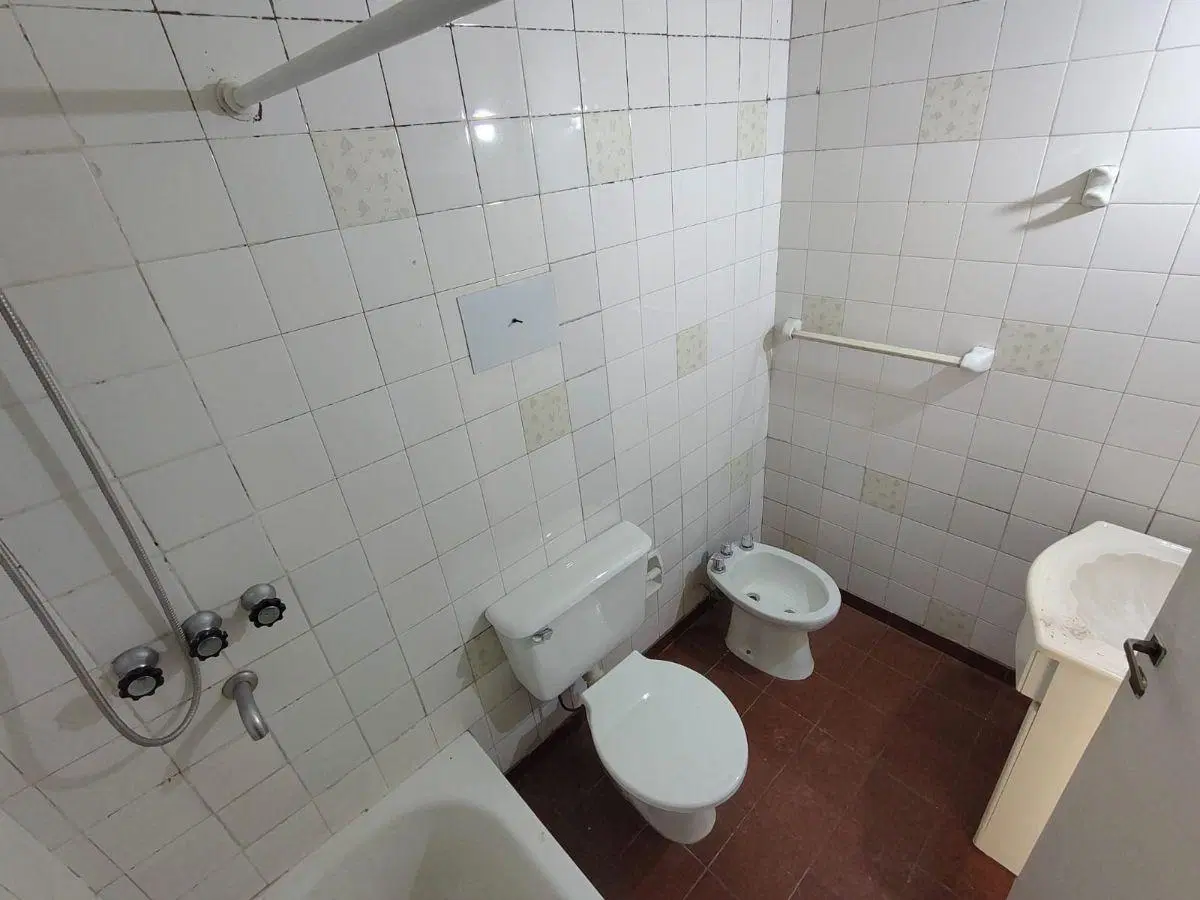 OPORTUNIDAD DEPARTAMENTO 3 AMBIENTES EN VENTA QUILMES CENYTRO CON BALCON APTO PROFESIONAL 4