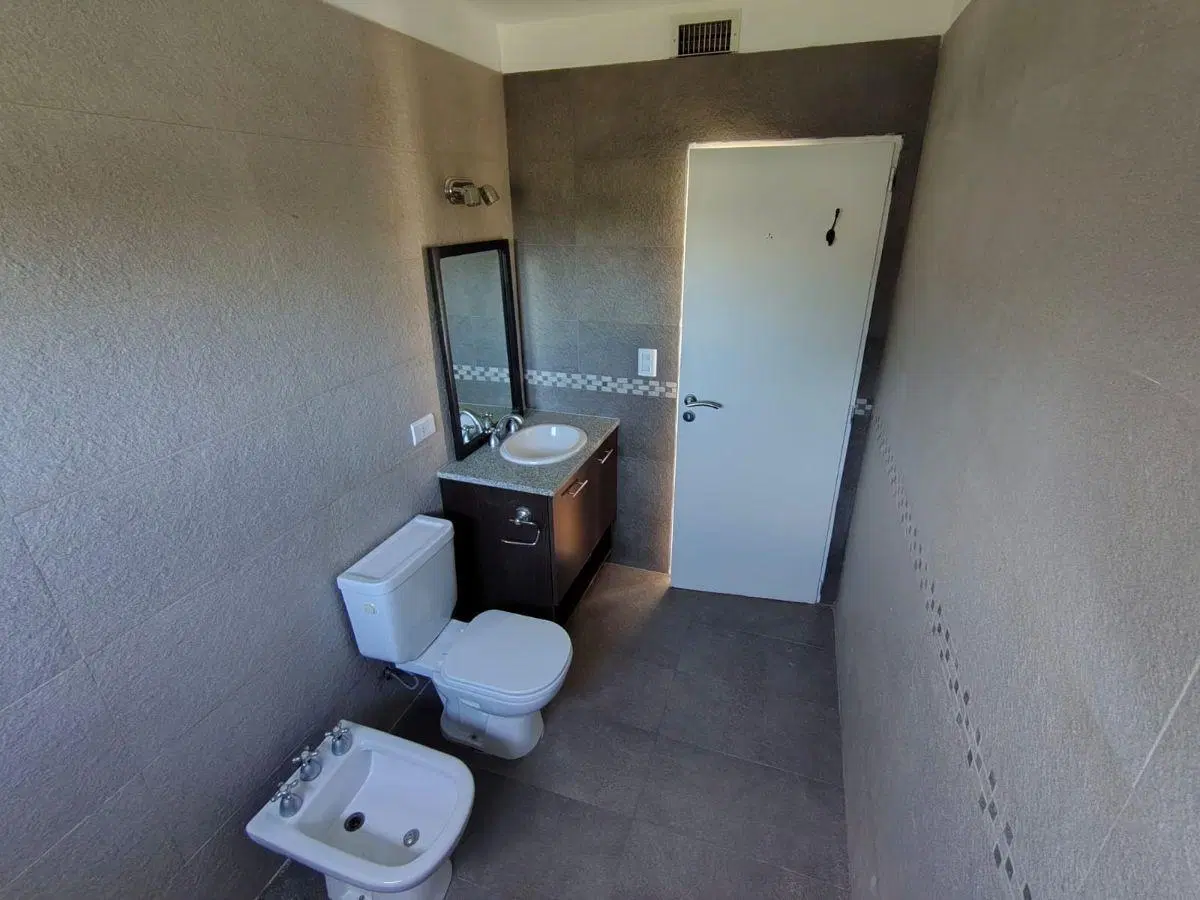 OPORTUNIDD, CASA 5 AMBIENTES EN VENTA BARRIO PRIVADO OMBUES DE HUDSON, APTO CREDITO 2