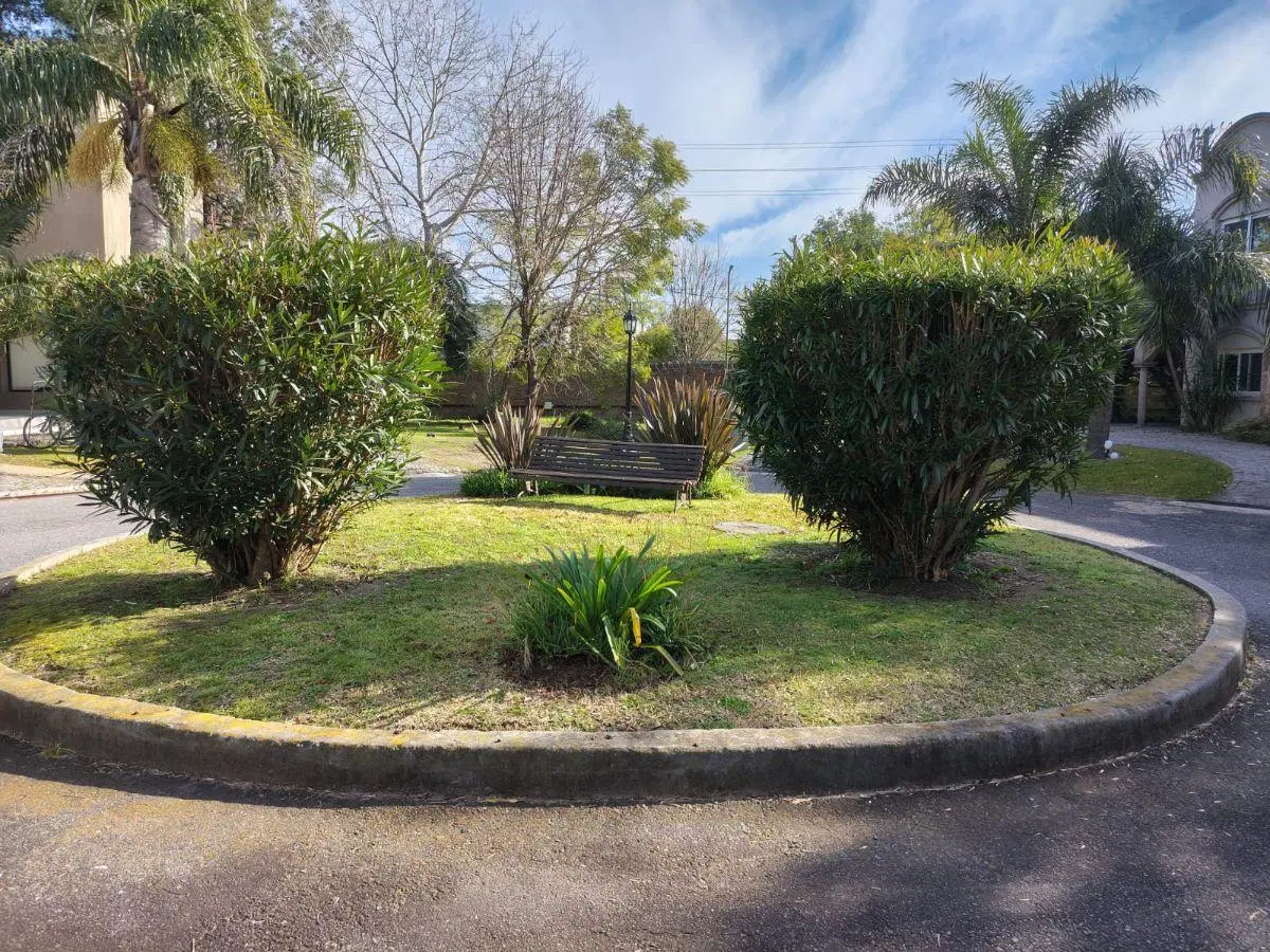 OPORTUNIDD, CASA 5 AMBIENTES EN VENTA BARRIO PRIVADO OMBUES DE HUDSON, APTO CREDITO 5