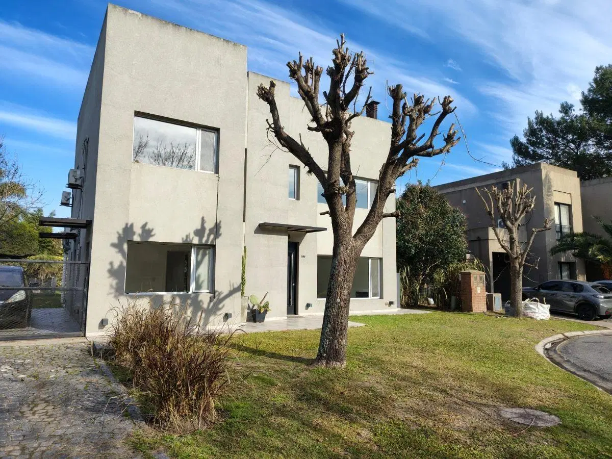 OPORTUNIDD, CASA 5 AMBIENTES EN VENTA BARRIO PRIVADO OMBUES DE HUDSON, APTO CREDITO 3