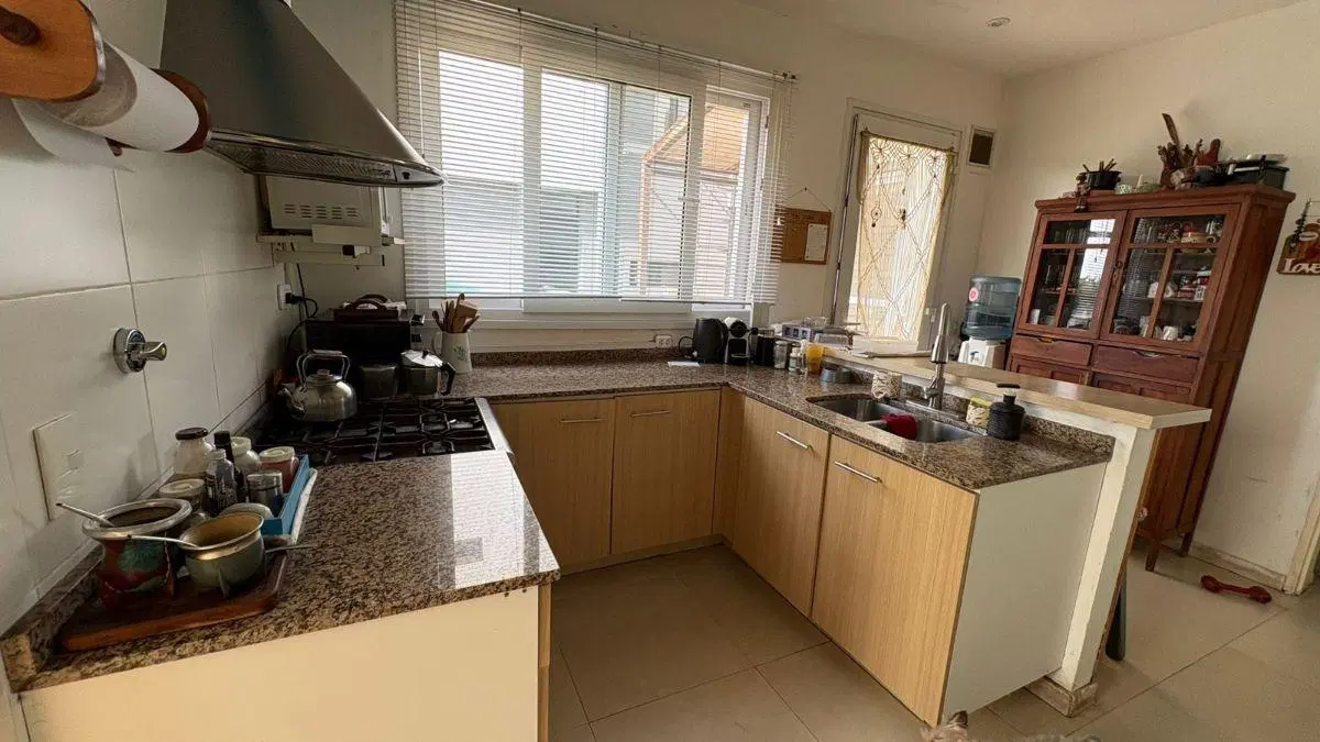 OPORTUNIDAD, CASA 4 AMBIENTES BARRIO CERRADO LA RESERVA BERAZATEGUI , FINANCIACION PRIVADA 2