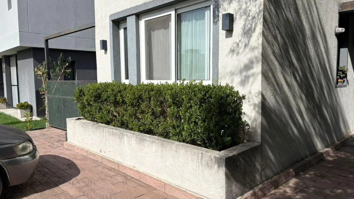 OPORTUNIDAD, CASA 4 AMBIENTES BARRIO CERRADO LA RESERVA BERAZATEGUI , FINANCIACION PRIVADA 8
