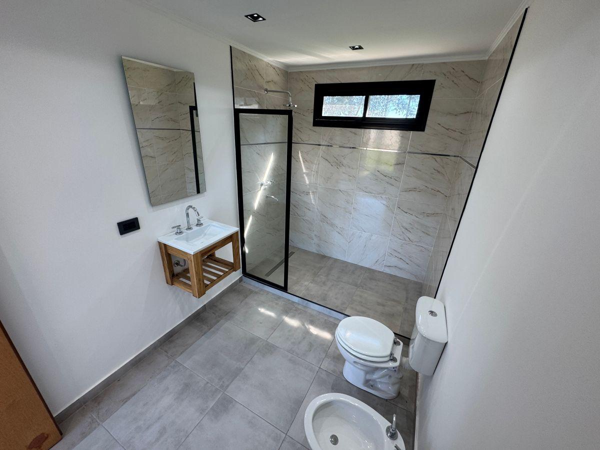 Foto de Casa 3 Ambientes 2 Baños Vestidor Pileta en Barrio San Jose, imagen 1