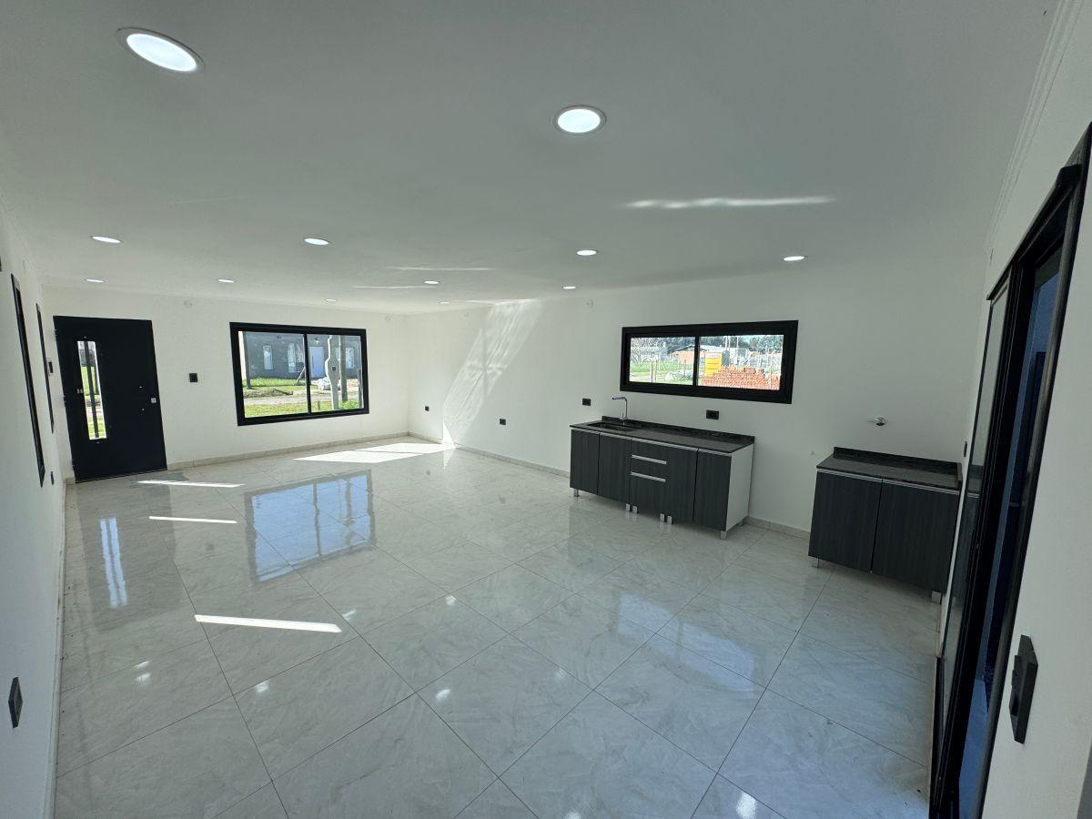 Foto de Casa 3 Ambientes 2 Baños Vestidor Pileta en Barrio San Jose, imagen 4