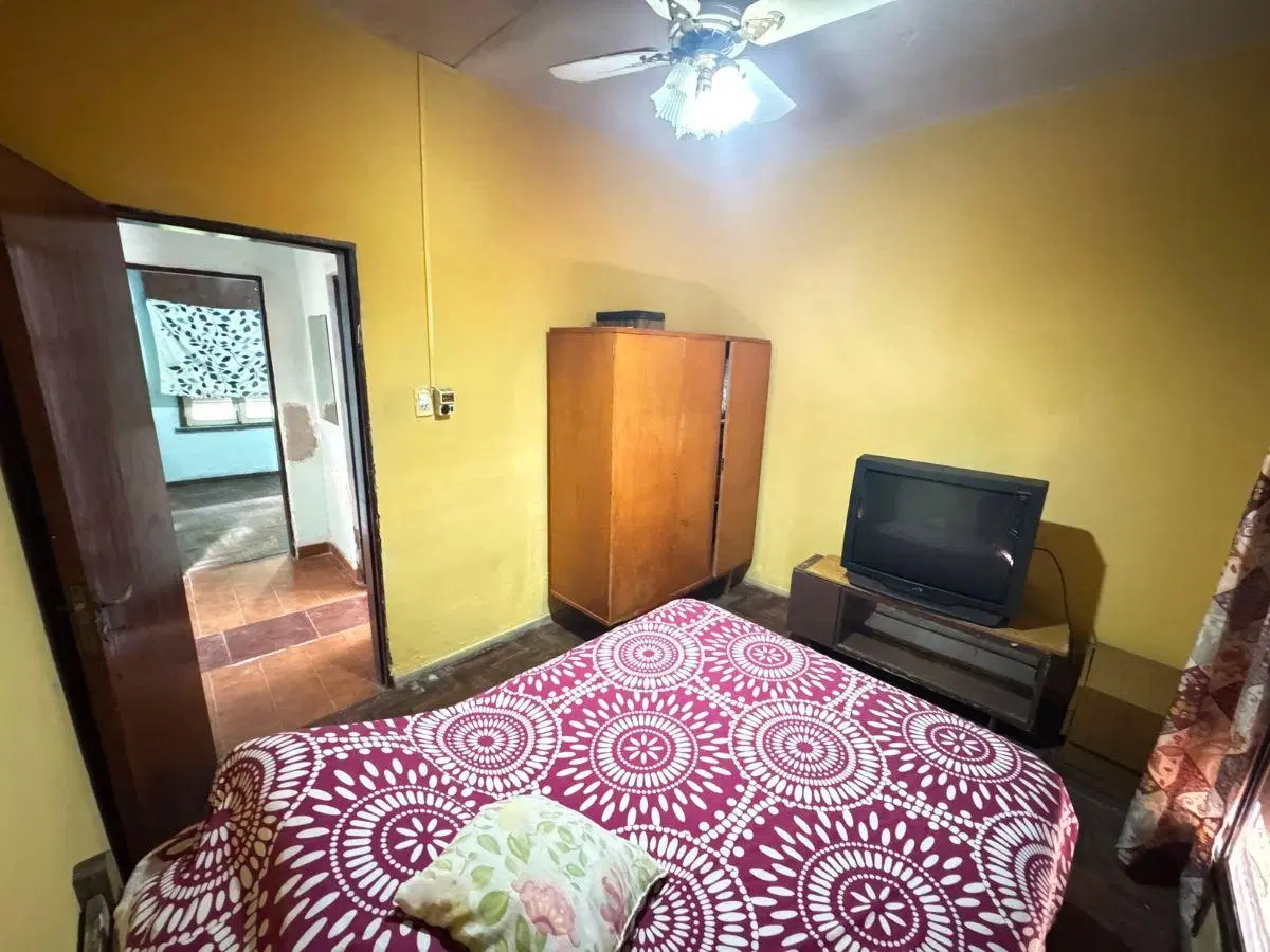 Casa 3 Ambientes con Cochera y Jardin en Venta 4