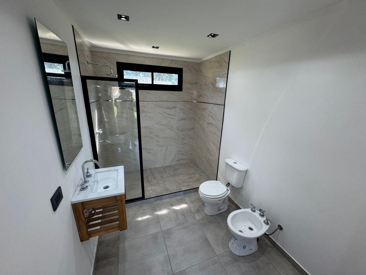 Foto de Casa 3 Ambientes 2 Baños Vestidor Pileta en Barrio San Jose, imagen 2