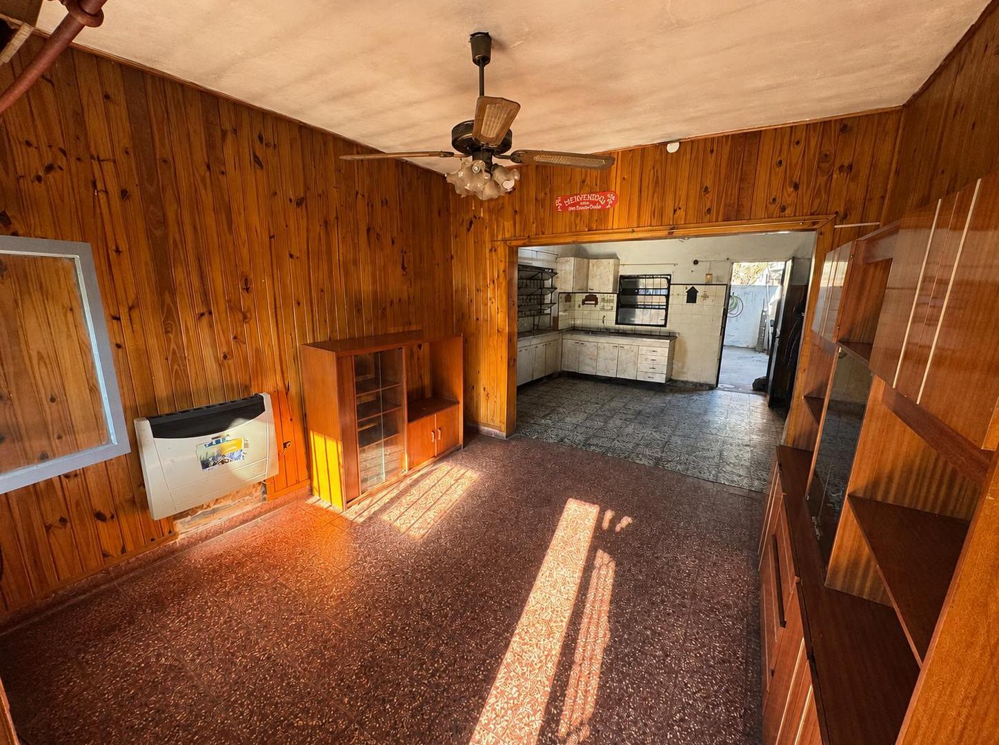 Foto de Casa 3 Ambientes con Jardin al Frente, Patio y Cochera Cubierta en Venta, imagen 1