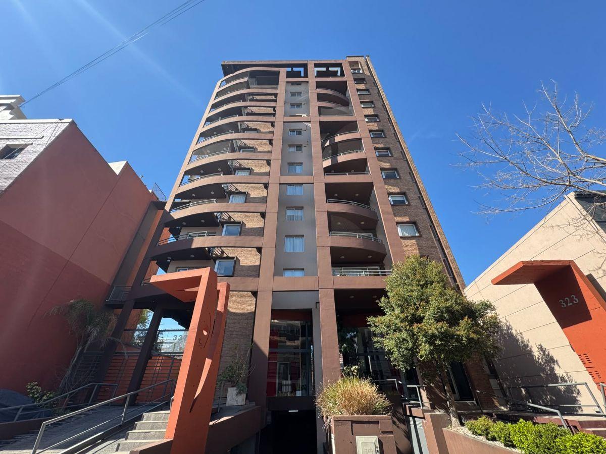 Foto de Piso Exclusivo 3 Ambientes con Balcones y Cochera Cubierta en Venta, imagen 1
