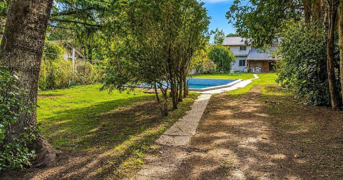 Foto de Casa de 1500 m² con 3 dormitorios en venta en Plátanos y casa de caseros, imagen 1