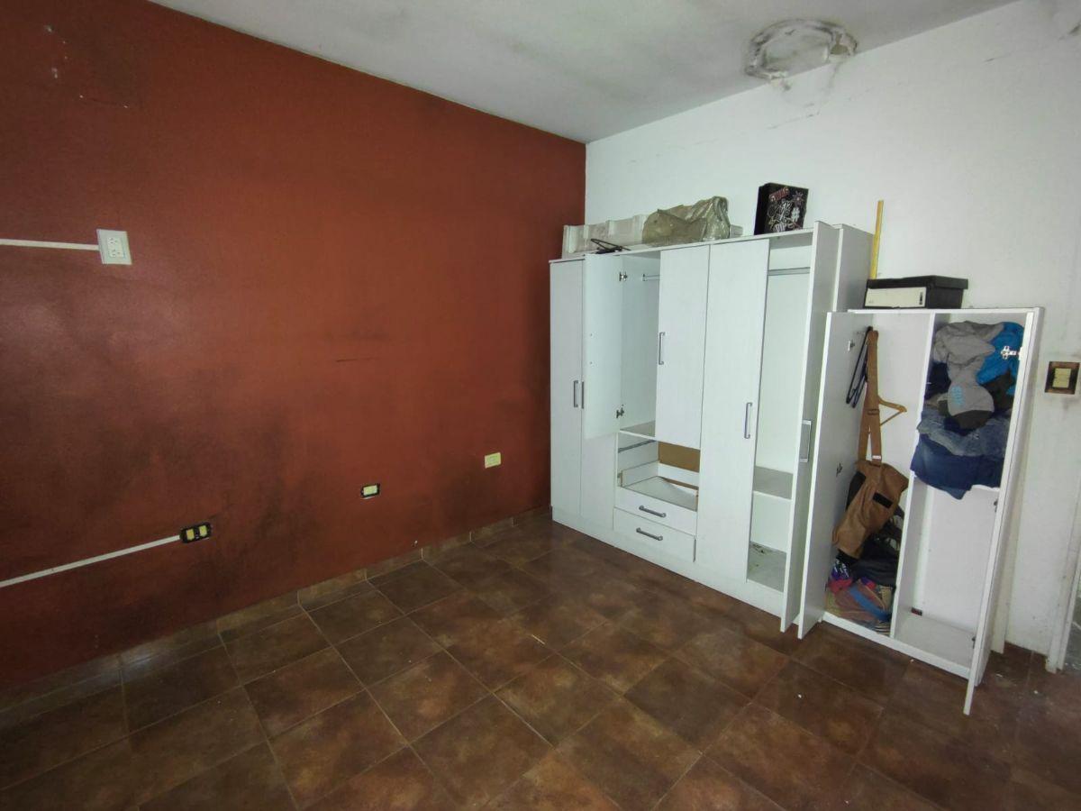 Foto de Oportunidad!!! dos locales en PB, departamento 3 ambientes en PA, muy, imagen 2