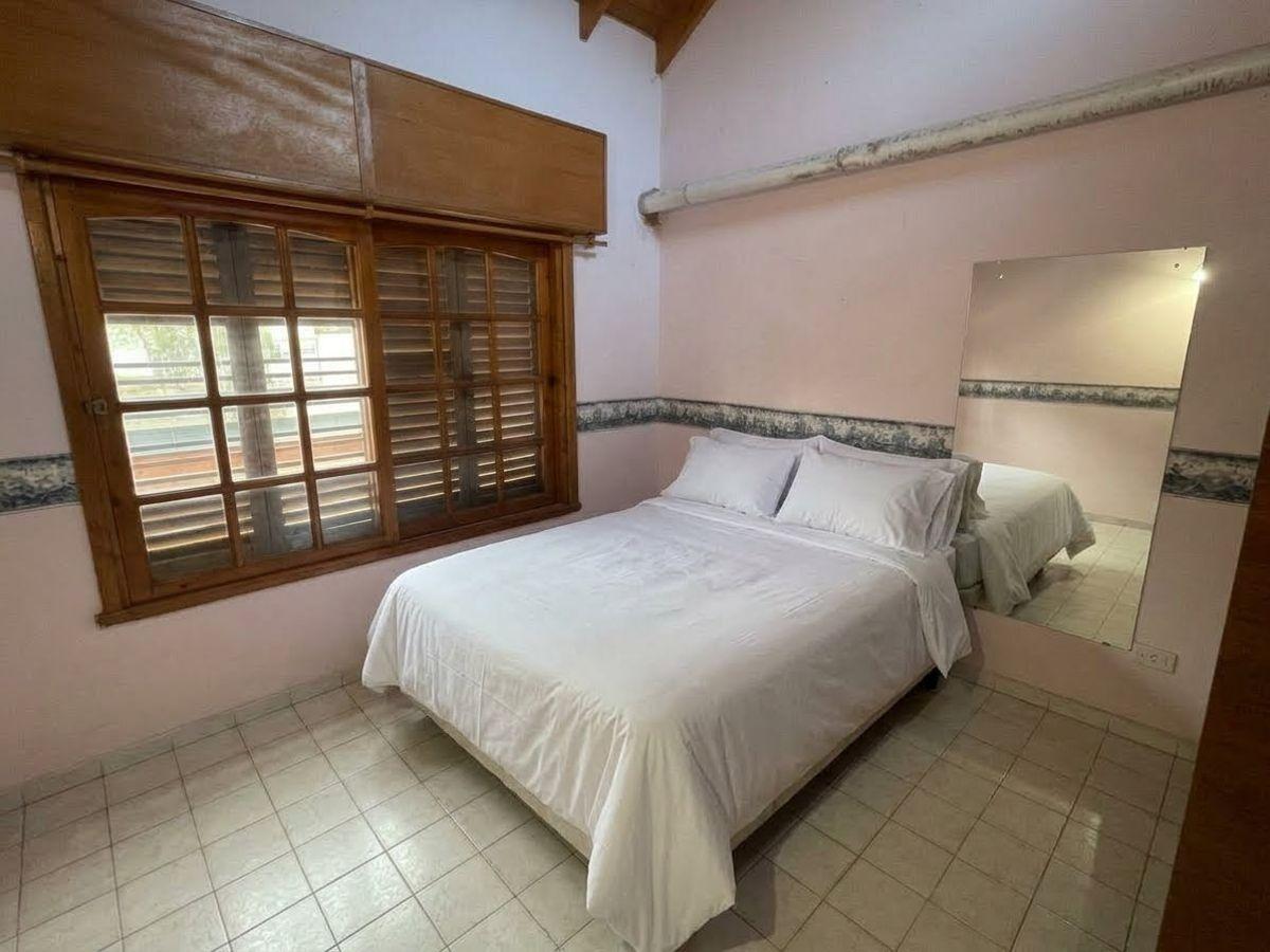 Foto de Casa 3 Ambientes con Cochera Cubierta y Jardin en Venta, imagen 5