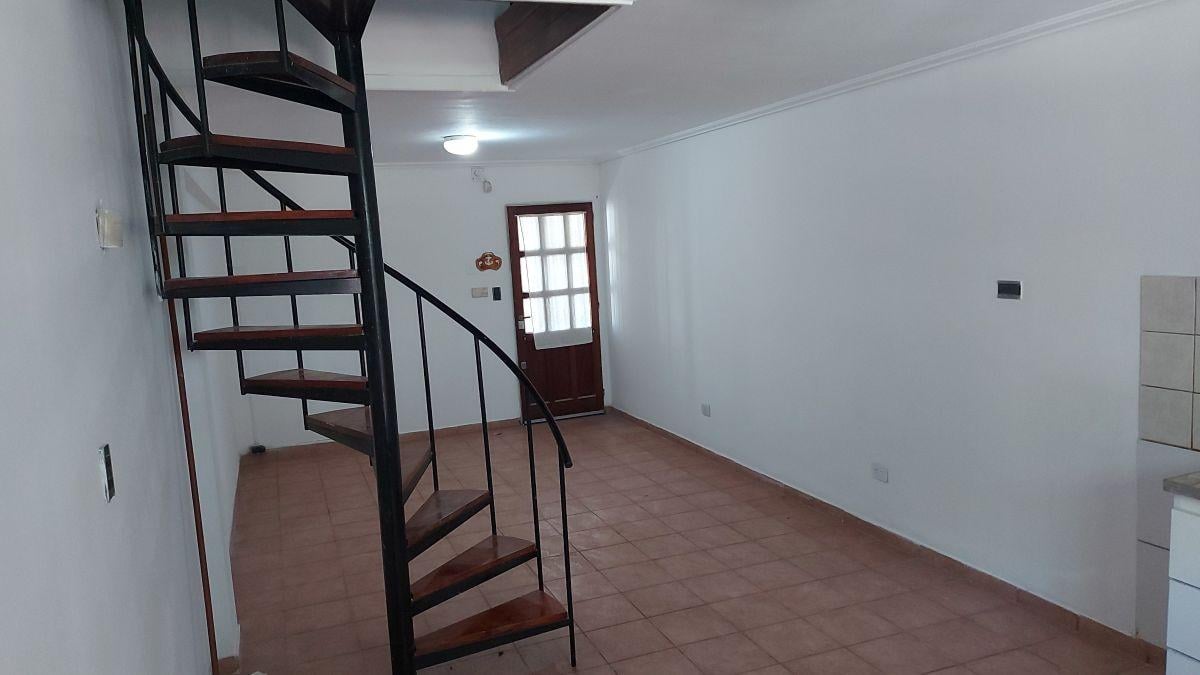 Foto de OPORTUNIDAD, DEPARTAMENTO EN VENTA 3 AMBIENTES CON COCHERA FRENTE A, imagen 2
