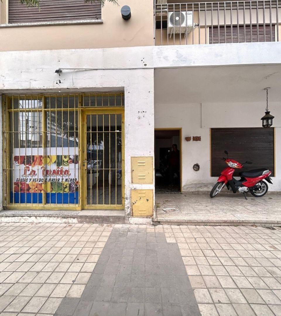 Foto de CASA 3 DORMITORIOS +LOCAL+DEPTO-JESUS MARIA, imagen 3