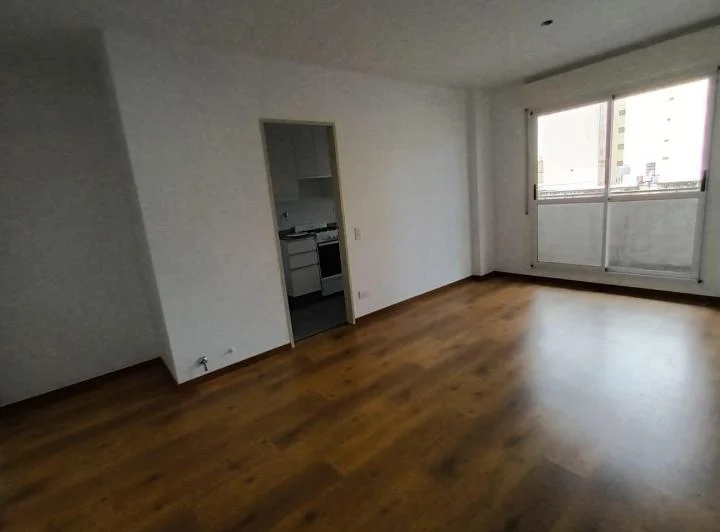 ALQUILER – Depto. 1 Dorm. – Cerrito 1398 2