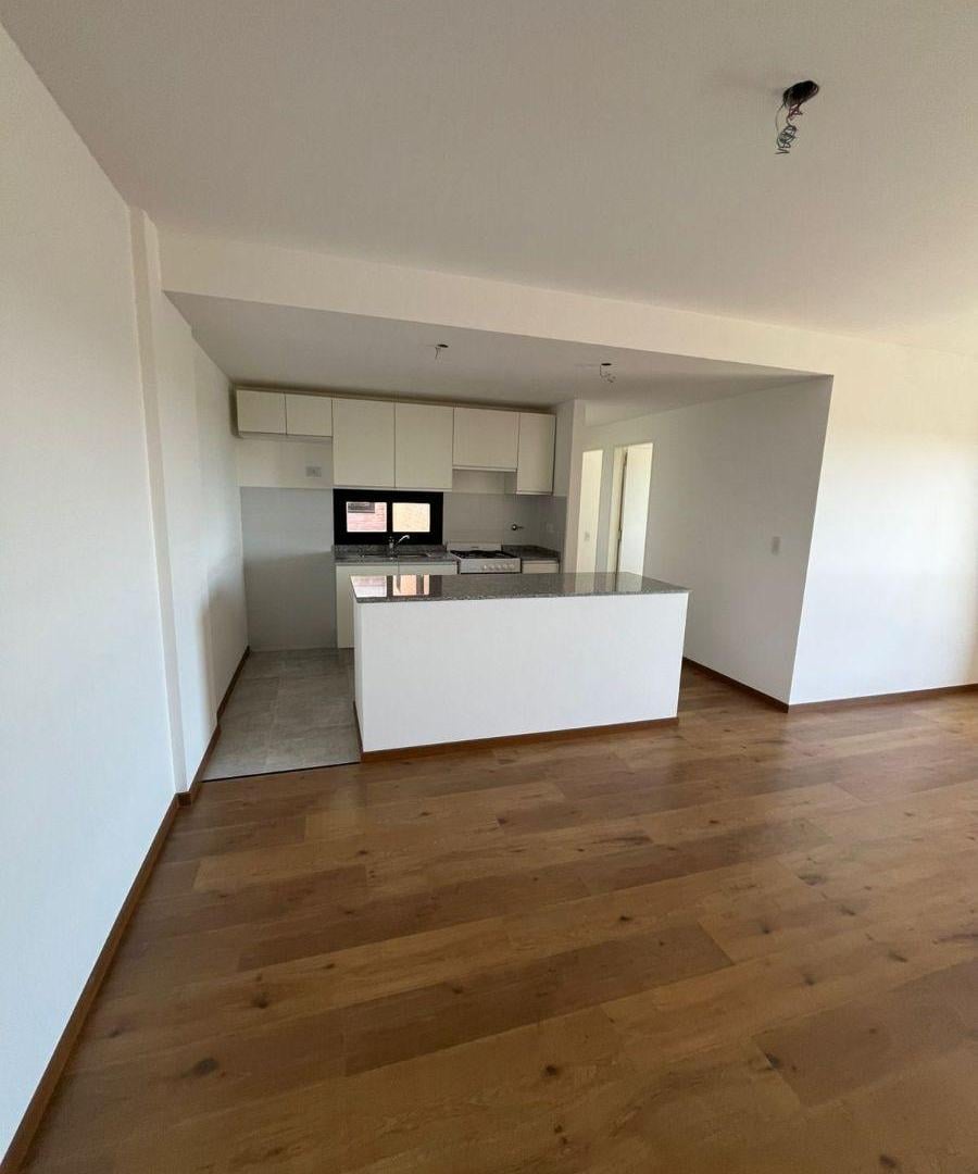 Foto de VENTA - ROSARIO - 2 Dorm. + cochera - Los Pasos, imagen 2