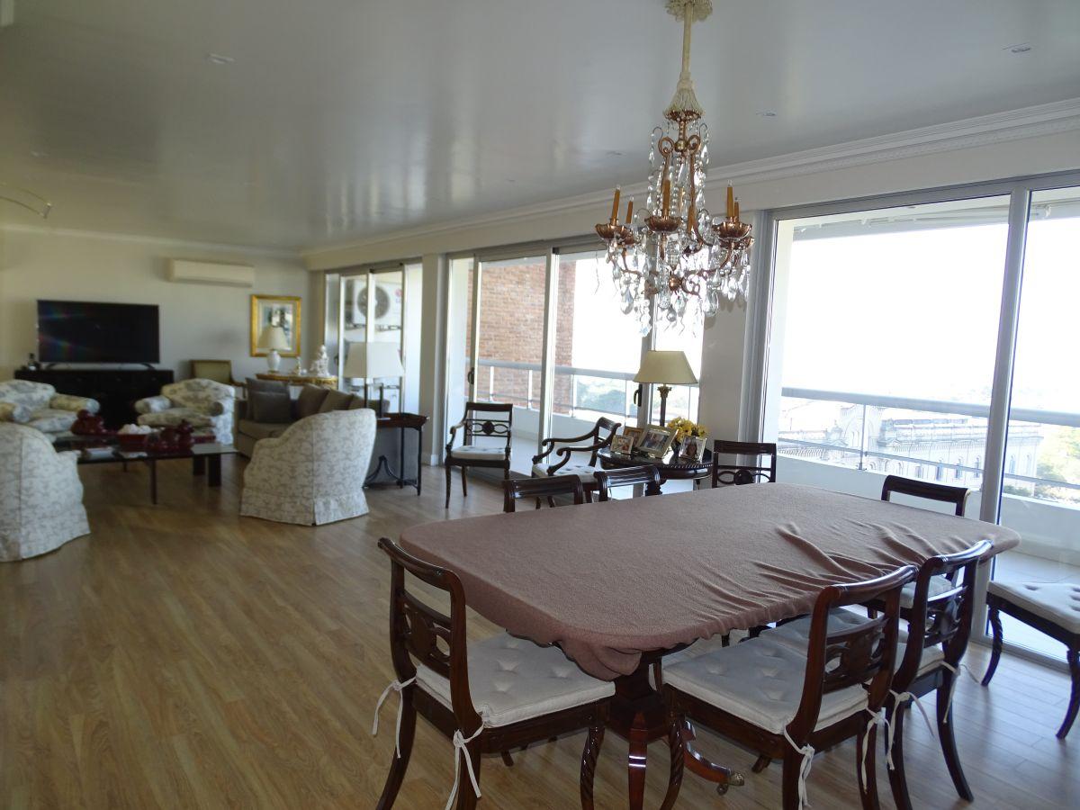 Foto de Departamento de categoría en venta - Gral. López 2600, imagen 3