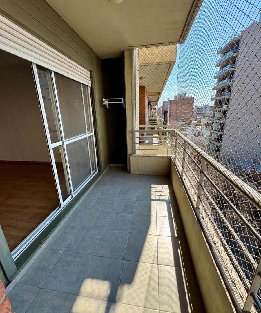 Foto de VENTA – 2 Dorm. – ABASTO, imagen 3
