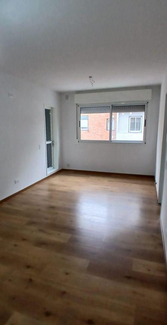 Foto de ALQUILER – 2 Dorm. – Sarmiento 1074, imagen 2