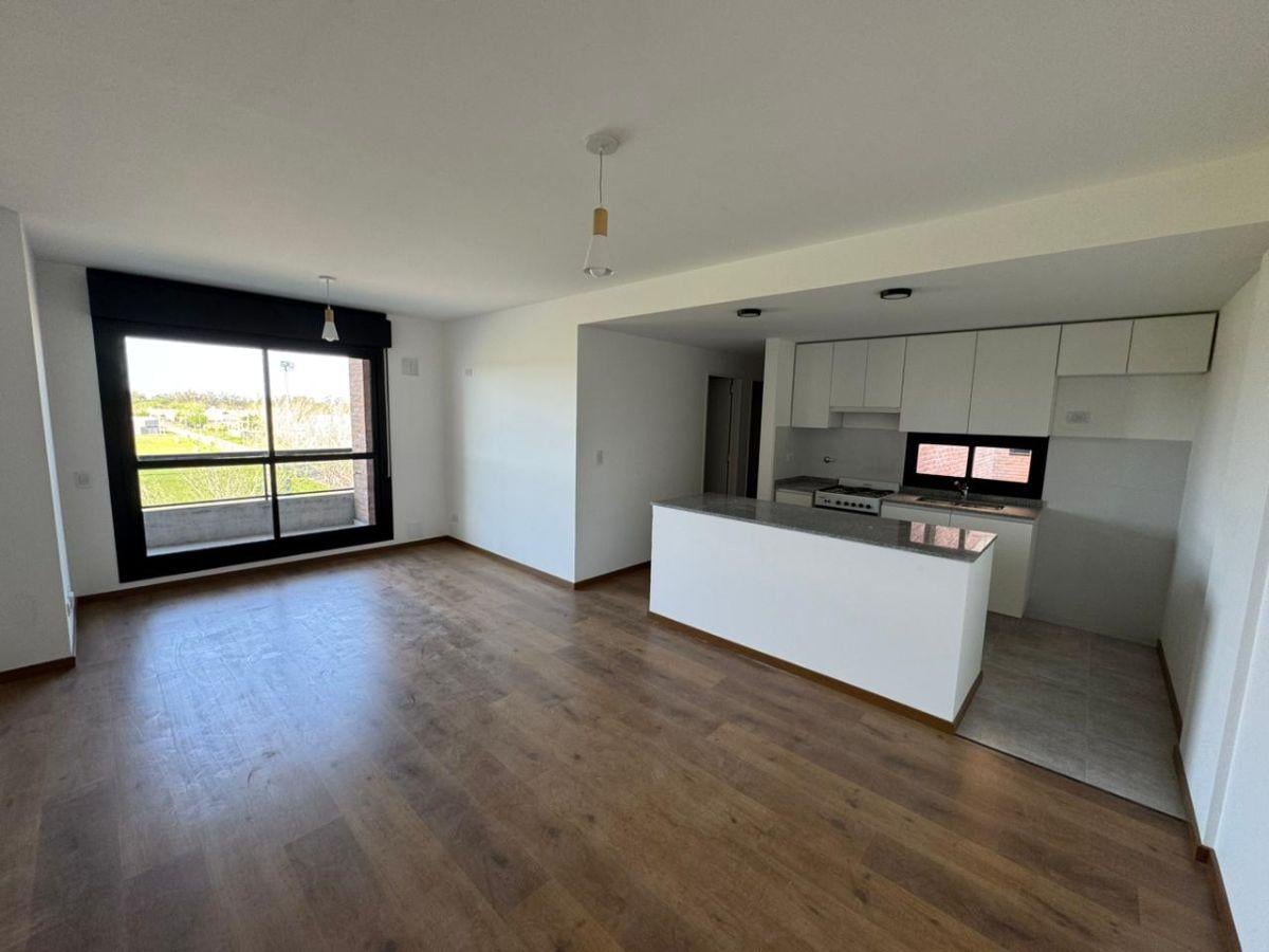 Foto de ALQUILER –Rosario - Depto. 2dorm, imagen 3