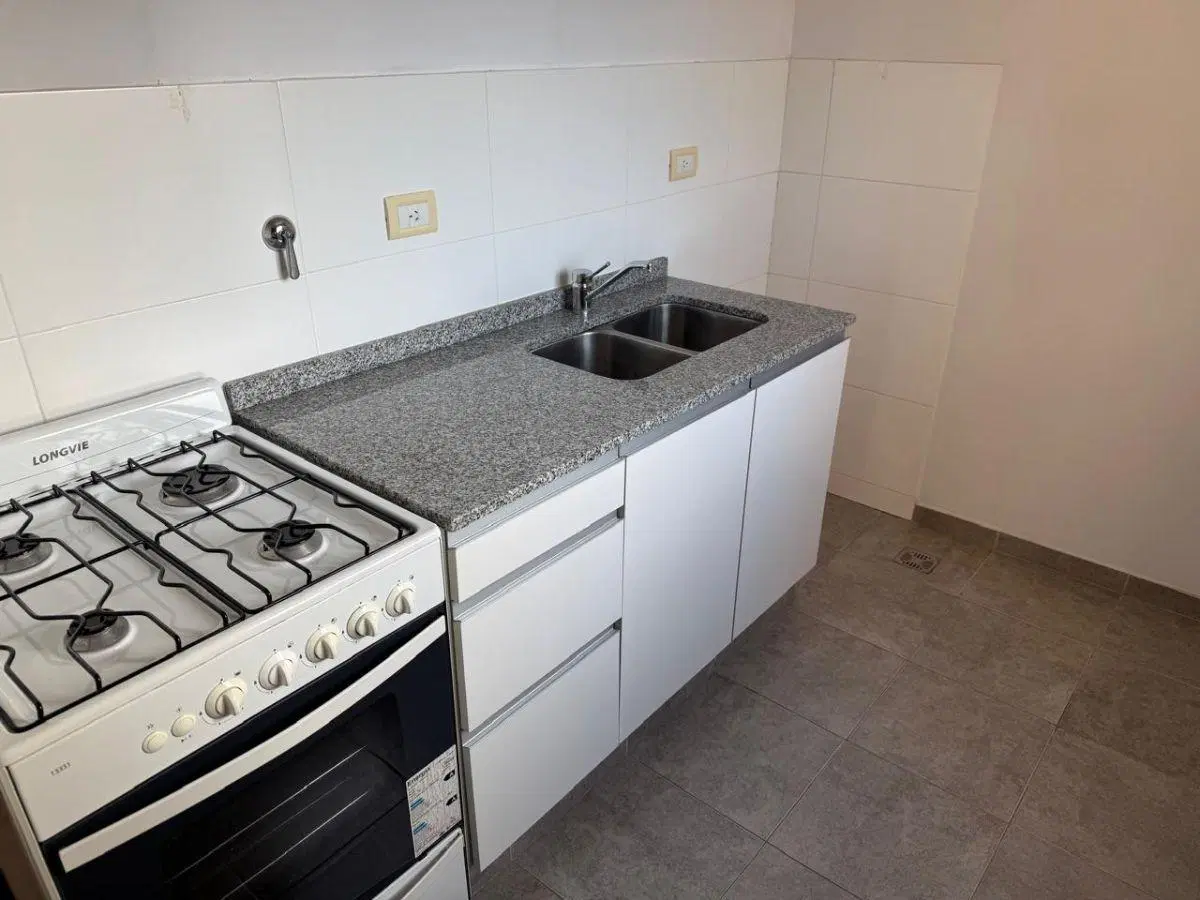 VENTA - Depto. 1 Dorm. al frente 5