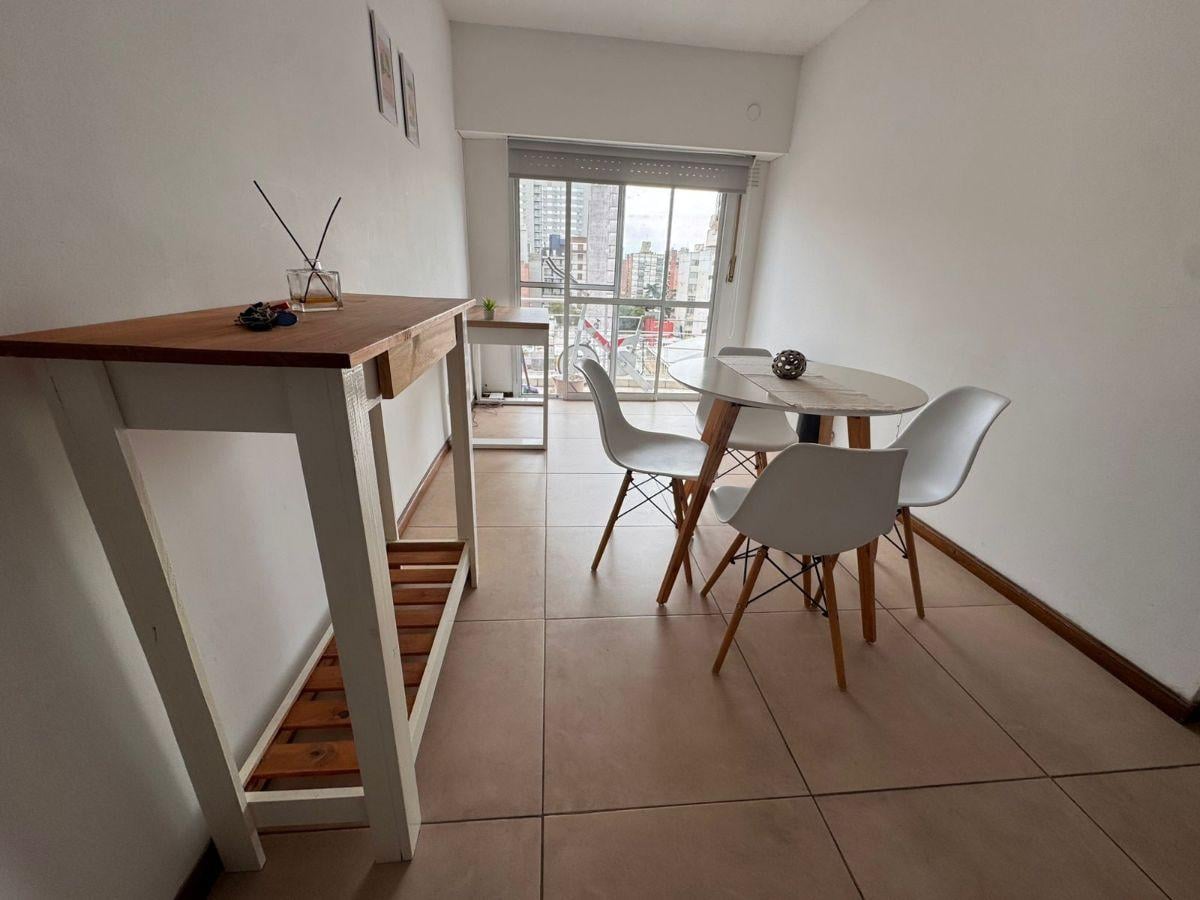 Foto de Alquiler – 1 Dorm. – Tucuman 1700, imagen 2