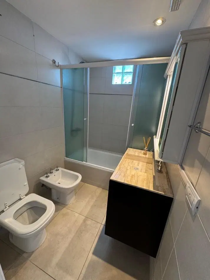 SEMIPISO DE 3 AMBIENTES C/ TERRAZA PROPIA Y DOBLE COCHERA - CHAUVIN 5
