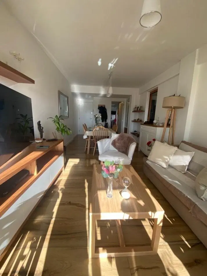 SEMIPISO DE 3 AMBIENTES C/ TERRAZA PROPIA Y DOBLE COCHERA - CHAUVIN 2
