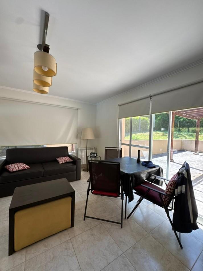 Foto de VENTA - CASA CON PARQUE Y PISCINA - SIERRA DE LOS PADRES, imagen 2