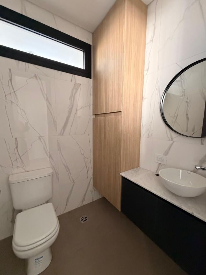 Foto de ALQUILER OFICINAS DE CATEGORIA 110 MTS A METROS DE PASEO ALDREY - GUEMES, imagen 4