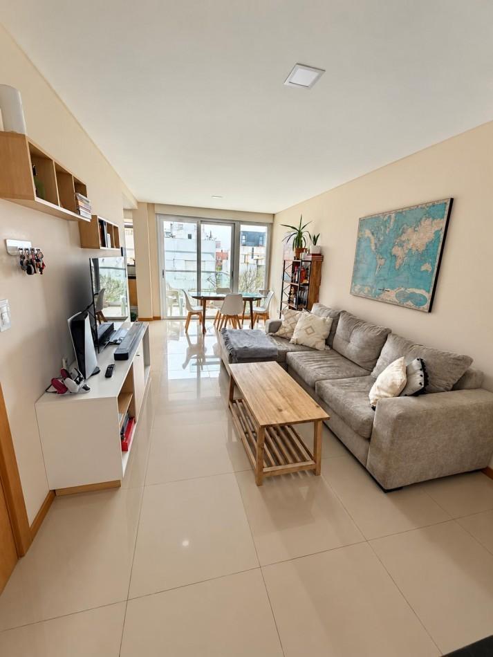 Foto de ALQUILER 24 MESES | 2 AMBIENTES CON COCHERA EN PLAYA GRANDE, imagen 1