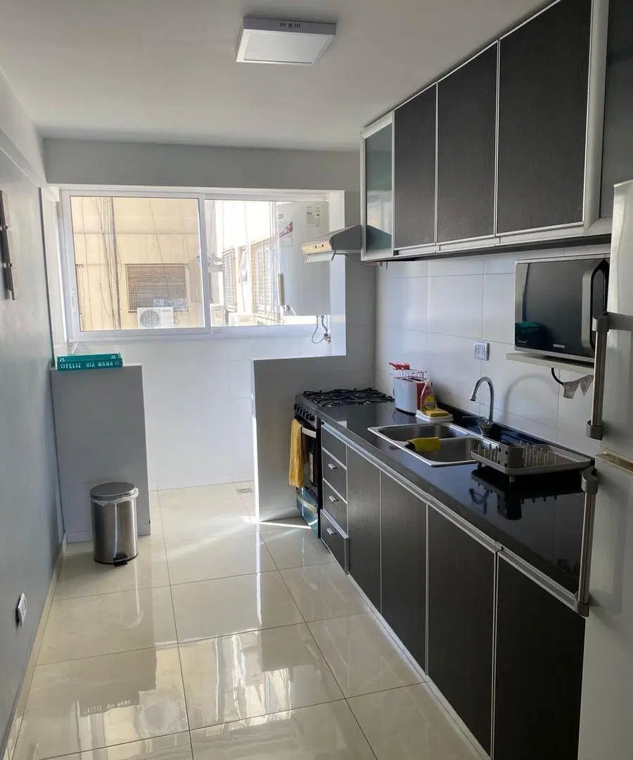 Departamento de tres ambientes amueblado en alquiler en Almagro 3