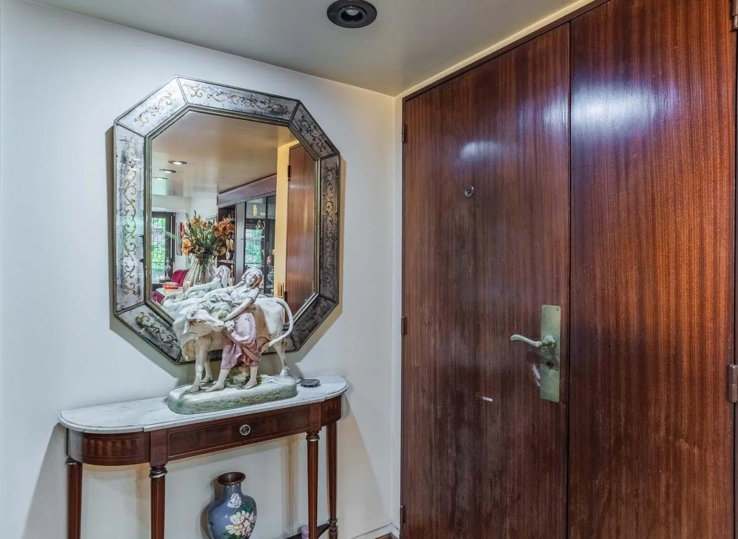 Departamento en VENTA de 4 ambientes con dependencia en Palermo. 2