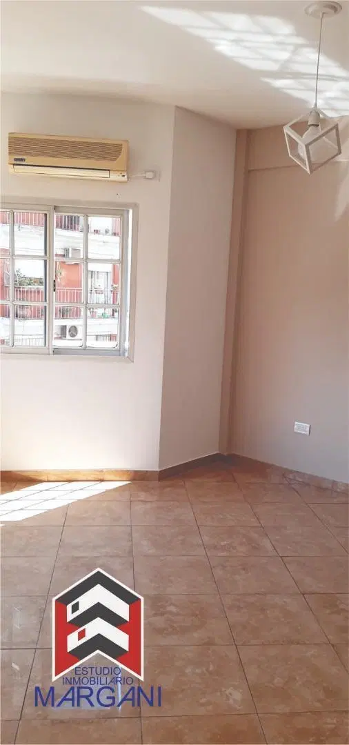 Excelente Departamento 2 AMB Al frente- Ramos Mejia CENTRO - 4
