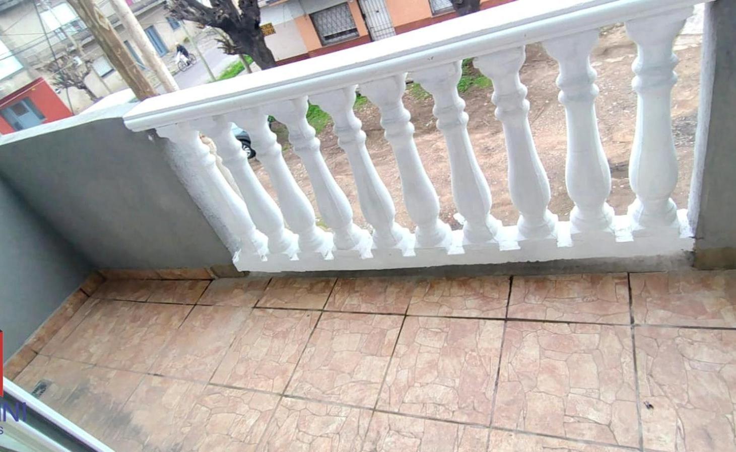 Foto de Departamento 2 AMB Planta Alta c/ Balcon, imagen 4