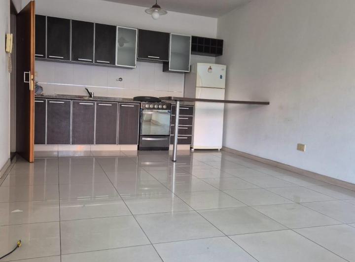 CABALLITO - Depto 2 Amb, al frente con balcon y amenities 1