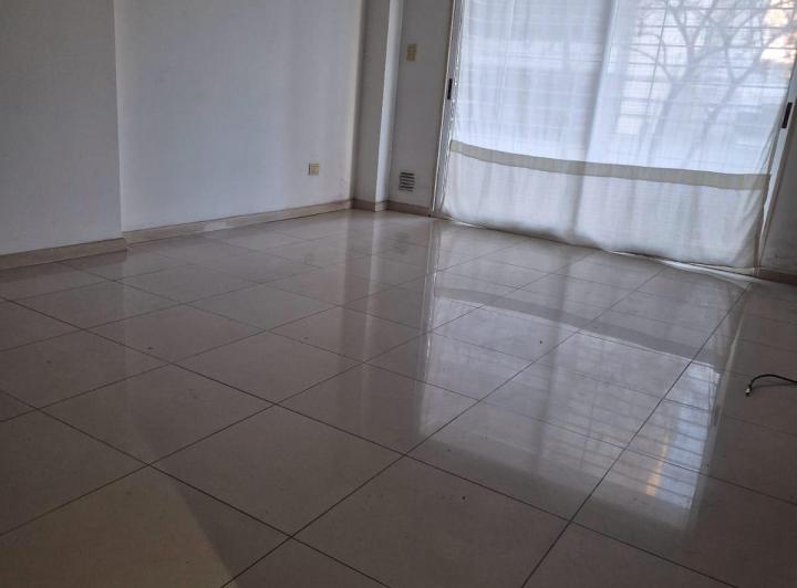 CABALLITO - Depto 2 Amb, al frente con balcon y amenities 4