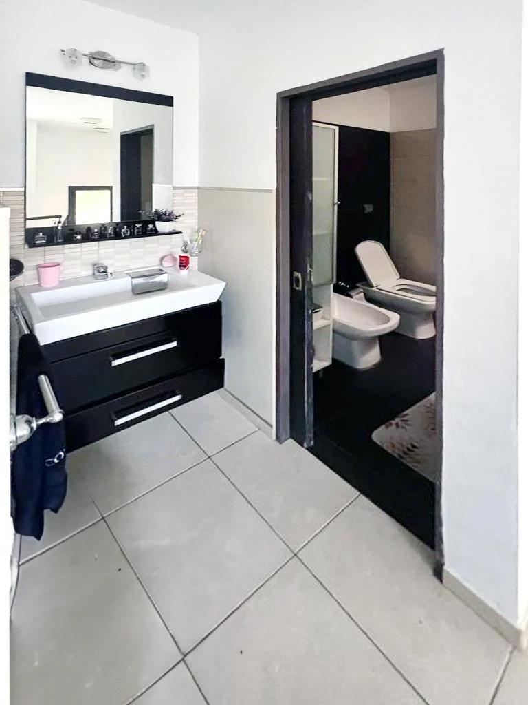 Foto de Hermosa Casa - 3 Dormitorios - RIO CEBALLOS - OPORTUNIDAD!!!, imagen 3