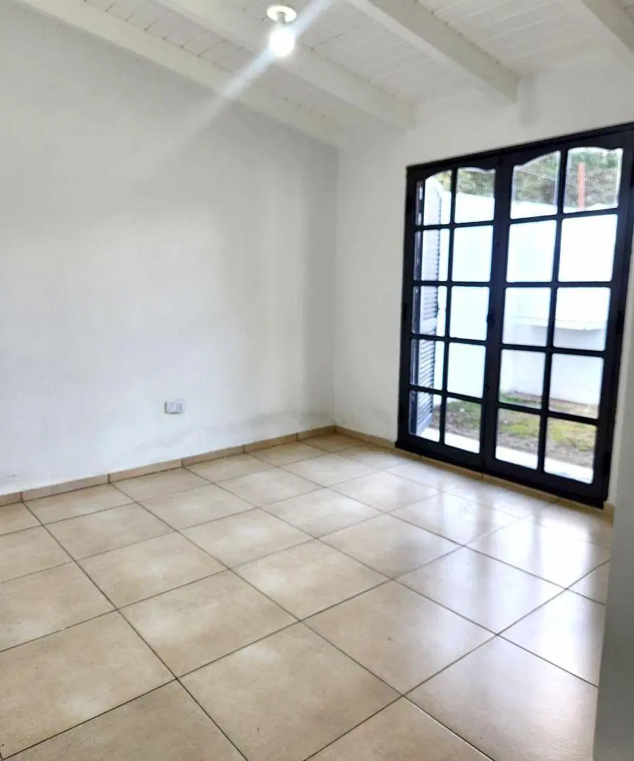 VENDO HOUSING CERRADO QUINTAS DE ARGUELLO - UNA PLANTA - DOS DORMITORIOS - APTO CREDITO!!! 3