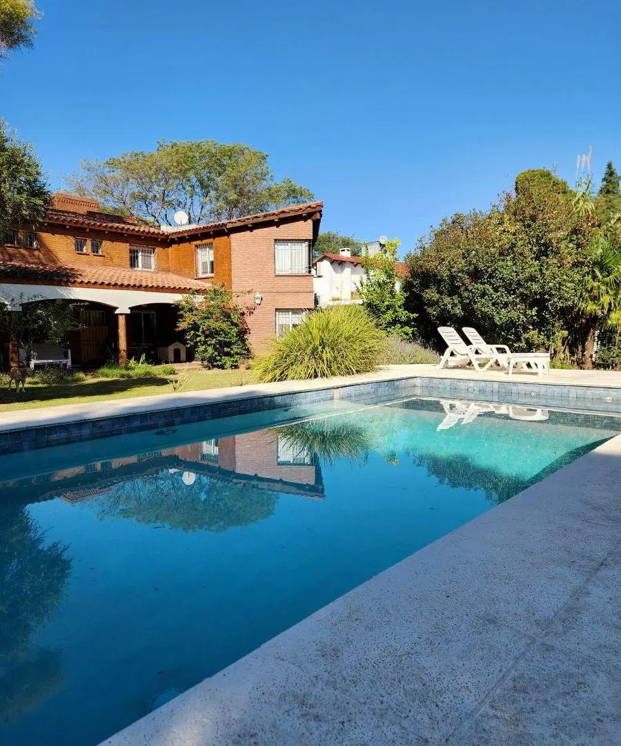 VILLA WARCALDE UNICA TERRENO DE 1800M2 - APTO DESARROLLO 5