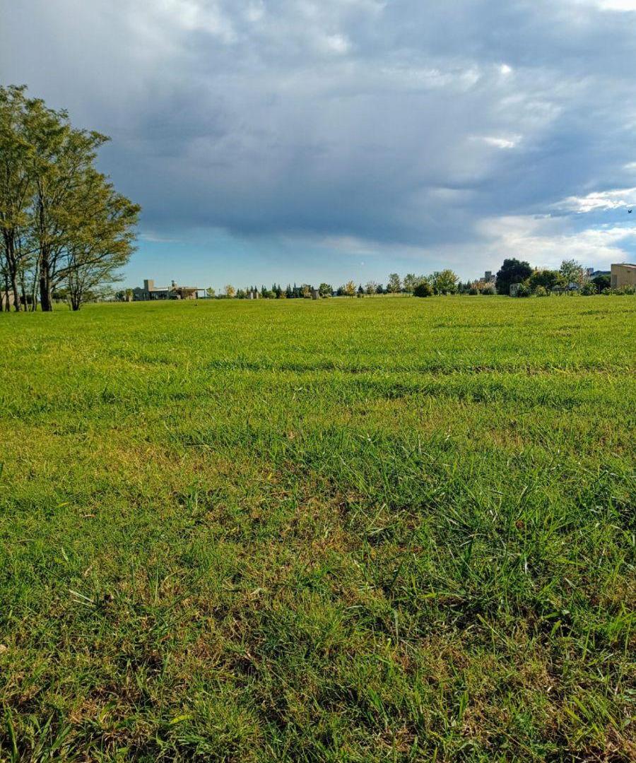 Foto de Venta Terreno / Lote interno en El Mirador Coronel Brandsen, imagen 2