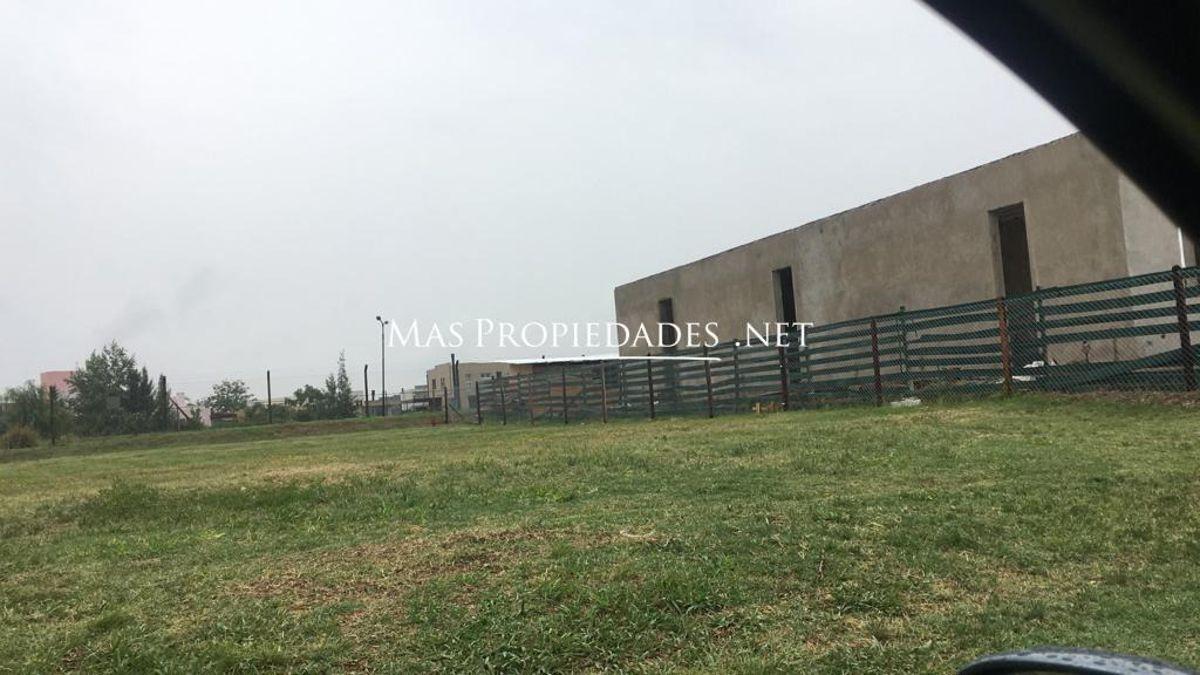 Foto de Venta Terreno / Lote interno en San Sebastián, imagen 4