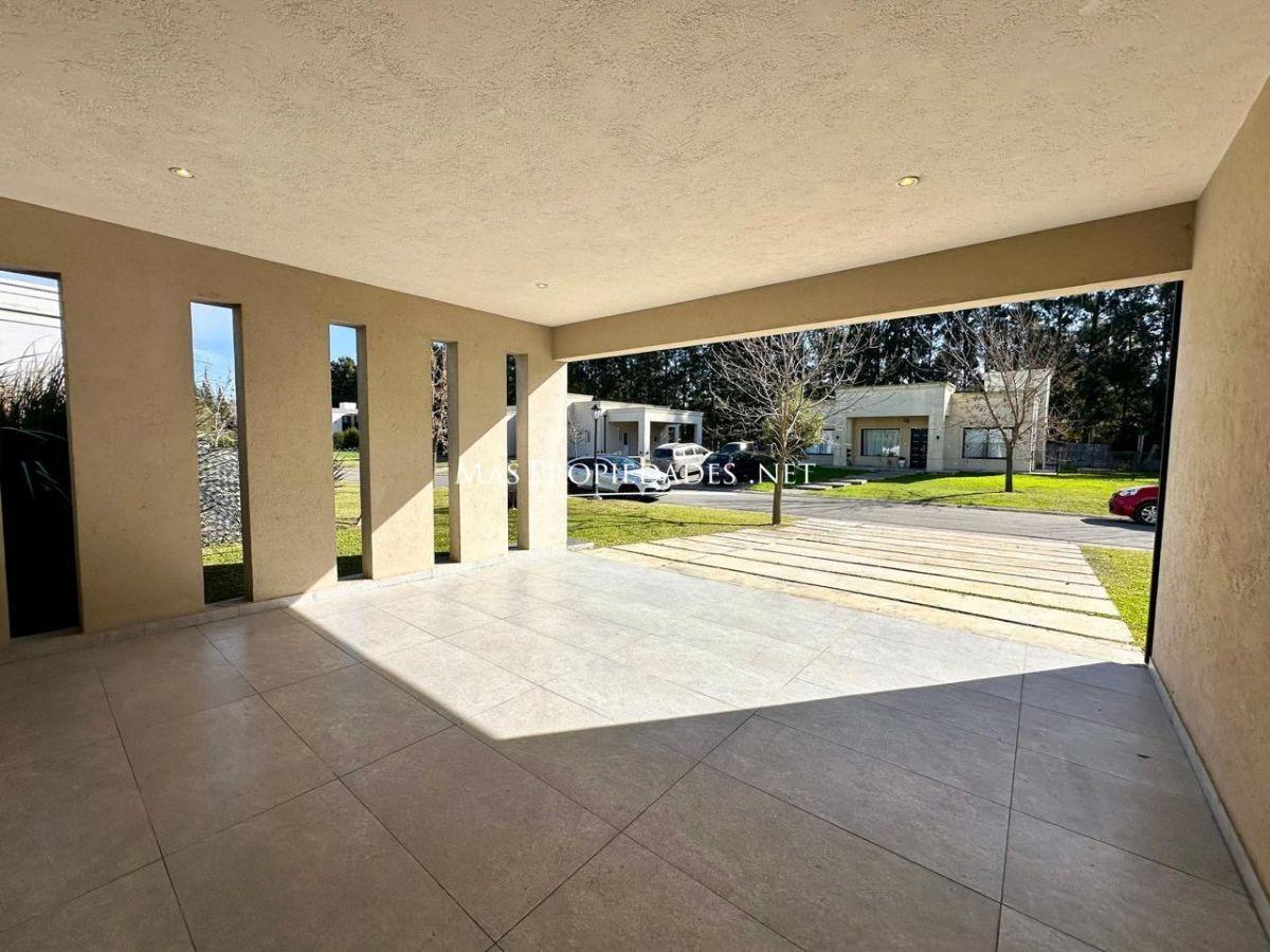 Foto de Alquiler Casa en Santa Inés 4 Dormitorios Canning, imagen 3