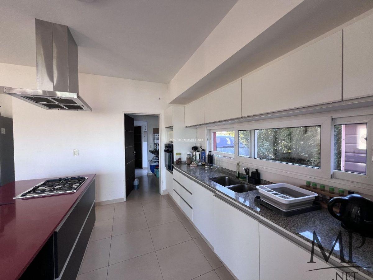 Foto de Venta Casa a la laguna en Horizontes al Sur 5 Dormitorios Canning, imagen 3