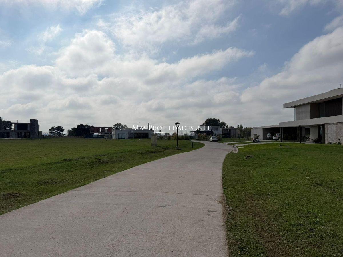 Foto de Venta Terreno / Lote a la laguna en La alameda Canning, imagen 5
