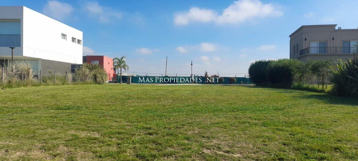 Foto de Venta Terreno / Lote a la laguna en San Lucas Canning, imagen 4